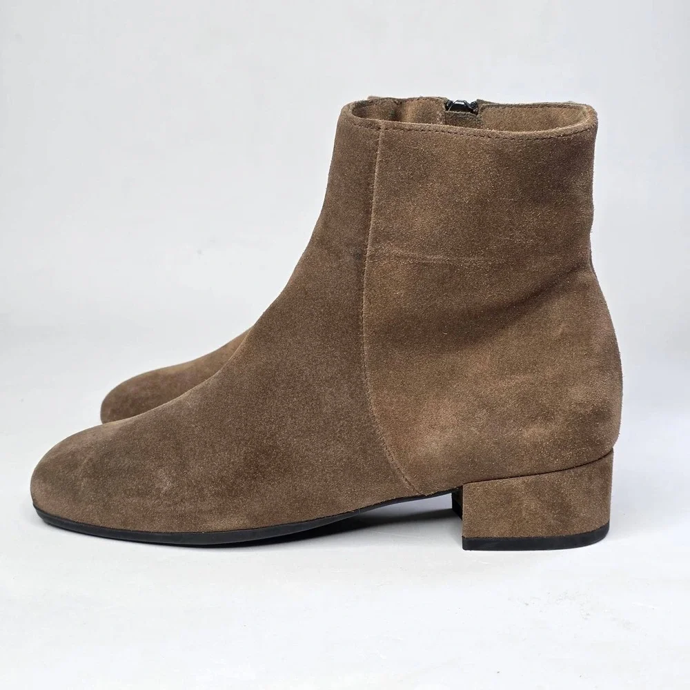 La Canadienne Boots Women's Size 5.5 M Brown Suede Ankle Zip Casual Shoes Canada